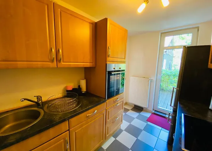 Quartier48 - 2 Stadtapartments Oder Ganze Haus Bis 9 Personen * Suhl