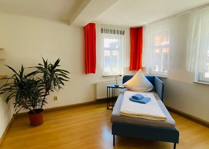 Quartier48 - 2 Stadtapartments Oder Ganze Haus Bis 9 Personen * Suhl